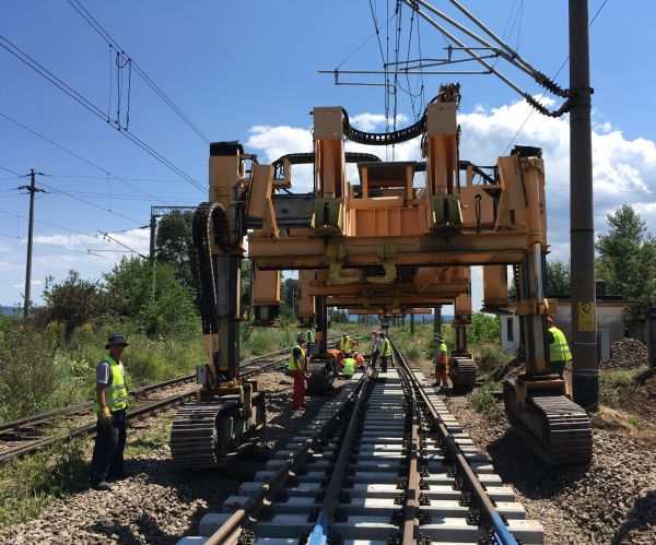 Bani europeni pentru calea ferată română