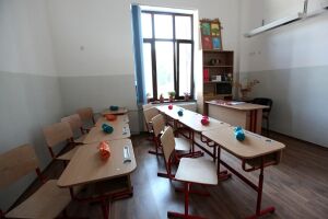 Primaria Capitalei continua reabilitarea a 24 de scoli