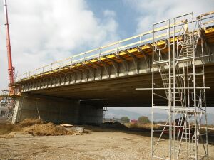 Autostrada Orastie - Sibiu Lot I: Sisteme de cofrare, sustinere, protectie si acces pentru lucrari de arta