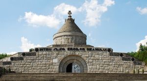 Mausoleul Eroilor de la Marasesti