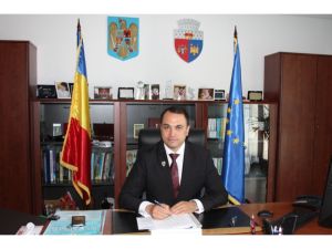 Potrivit primarului Cristi Misăilă, Planul Urbanistic General a fost gândit după conceptul "Orasul de 15 minute": "Prin noul PUG au fost atrase în intravilanul Municipiului Focsani 1.000 ha teren, dintre care 155 ha au categorie de folosinţă spaţii verzi, arătând voinţa autorităţilor locale de a se armoniza cu reglementările europene care cer ca pentru fiecare locuitor să existe un minim de 26 mp de spaţii verzi".