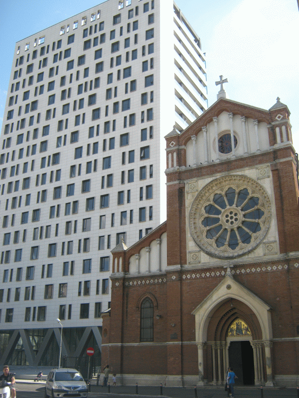 "Cathedral Plaza" nu va fi demolată