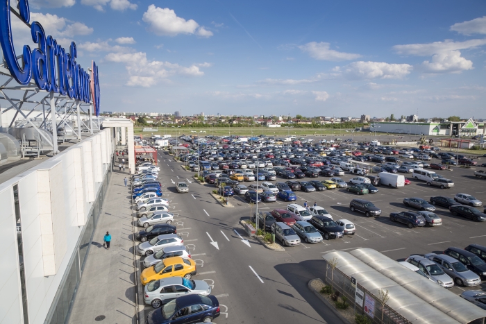 "JLL": Colosseum Retail Park a ajuns la un grad de ocupare de 100%