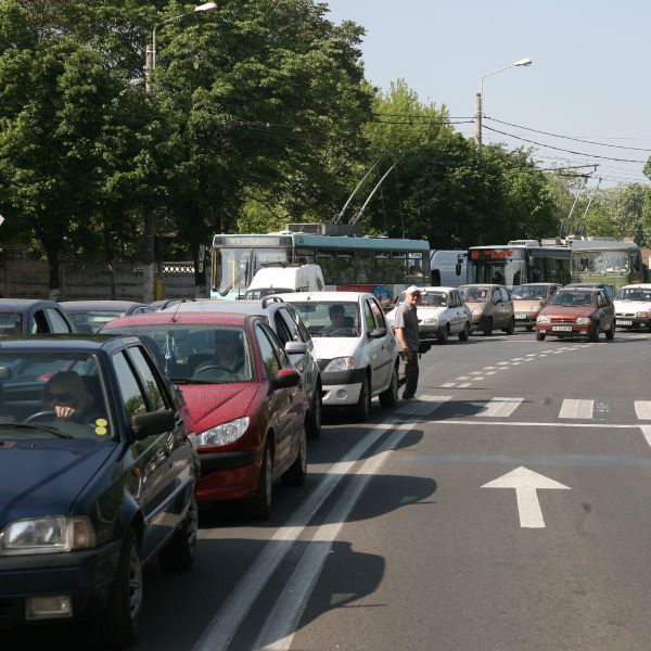 "Este important ca autorităţile locale să vină în întâmpinarea nevoilor cetăţenilor"