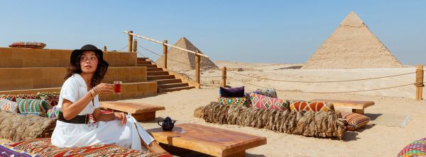 9 Pyramids Lounge - primul restaurant turistic din Egipt deschis la piramidele din Giza