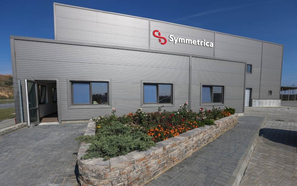 Symmetrica investeşte 7 milioane de euro în prima sa fabrică din Sud-Estul ţării