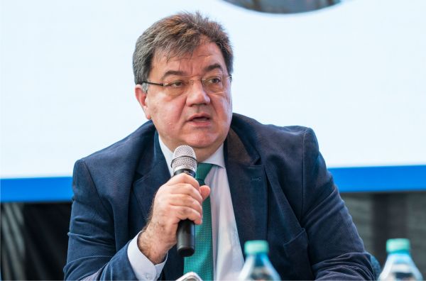 Investitorii individuali îşi pierd încrederea în perspectivele pieţei imobiliare din ţara noastră