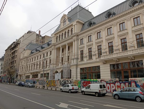 Lucrările de reabilitare la Primăria Capitalei continuă, la şapte ani după ce au fost demarate